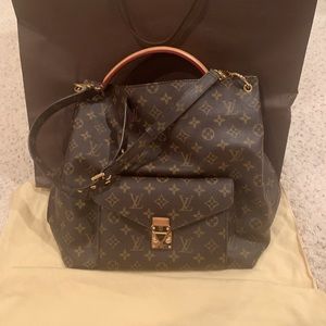 Louis Vuitton Métis Hobo Monogram Canvas Bag